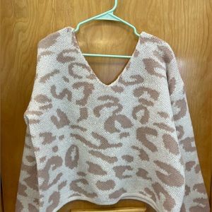 Women’s sweater SHEIN size M NWOT